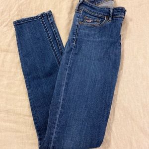 Hollister Low-Rise Super Skinny Jeans size 26 or 0